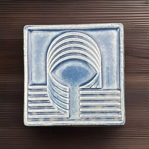 Pewabic‎ Pottery Tile 1988 Detroit Convention Visitors Bureau 4" Blue